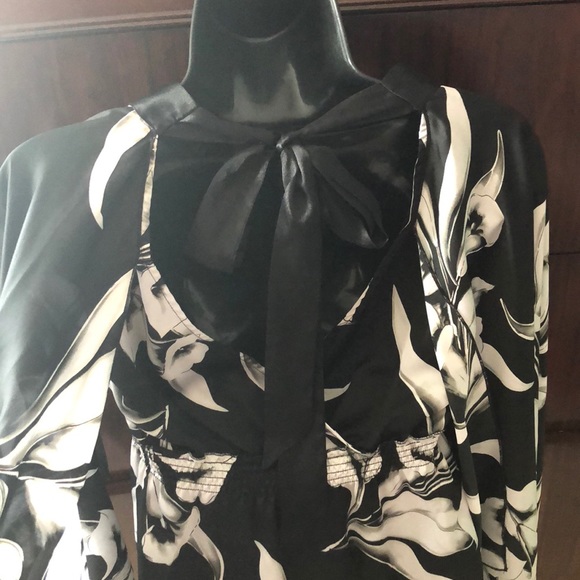 WHBM TOP - Picture 2 of 4